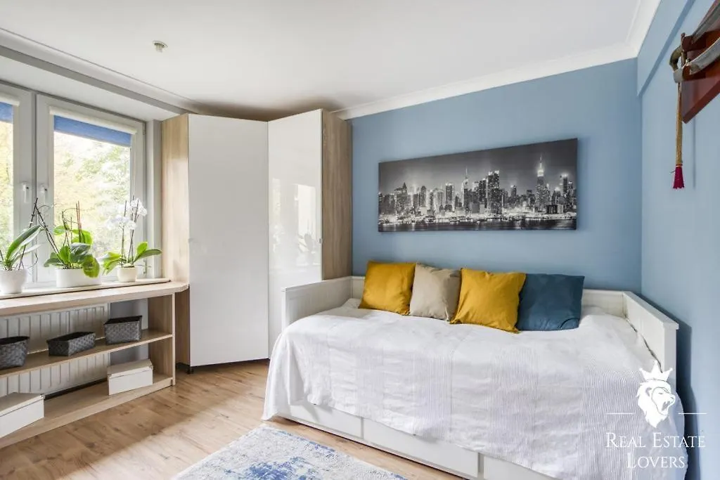 Warsaw Garden Apartment 70M2